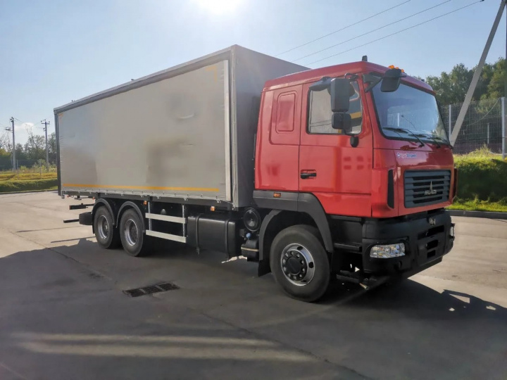 Шторно-бортовой автомобиль 8,2 м на шасси МАЗ-631228-8575-012